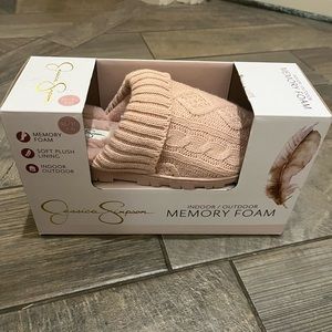 Jessica Simpson house slippers